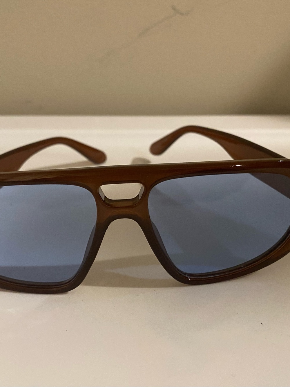 Free People Cruise Aviators Sunglasses With Blue Lens NWOT - Picture 2 of 5